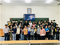 Giảng viên và sinh viên ngành CNMT tham gia buổi sinh hoạt chuyên môn cùng thầy Trần Lê Lựu - Trường Đại học Việt Đức
