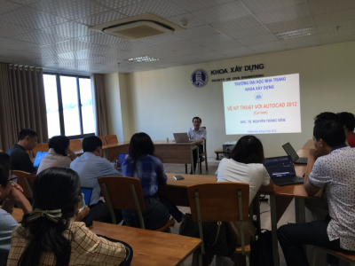 Hoạt động tập huấn sử dụng phần mềm Autocad và ứng dụng cho giáo viên tổ Toán – Tin trường THPT Nguyễn Văn Trỗi