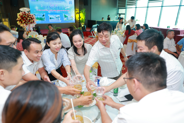 Gặp gỡ, giao lưu kỉ niệm 65 năm Ngày truyền thống Trường Đại học Nha Trang (01/8/1959-01/8/2024)